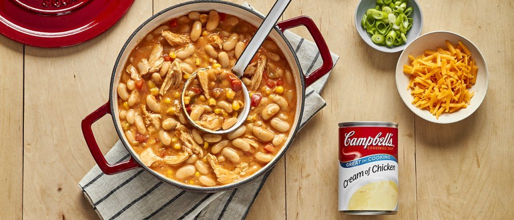 Zuppa di tortilla di pollo abbondante 